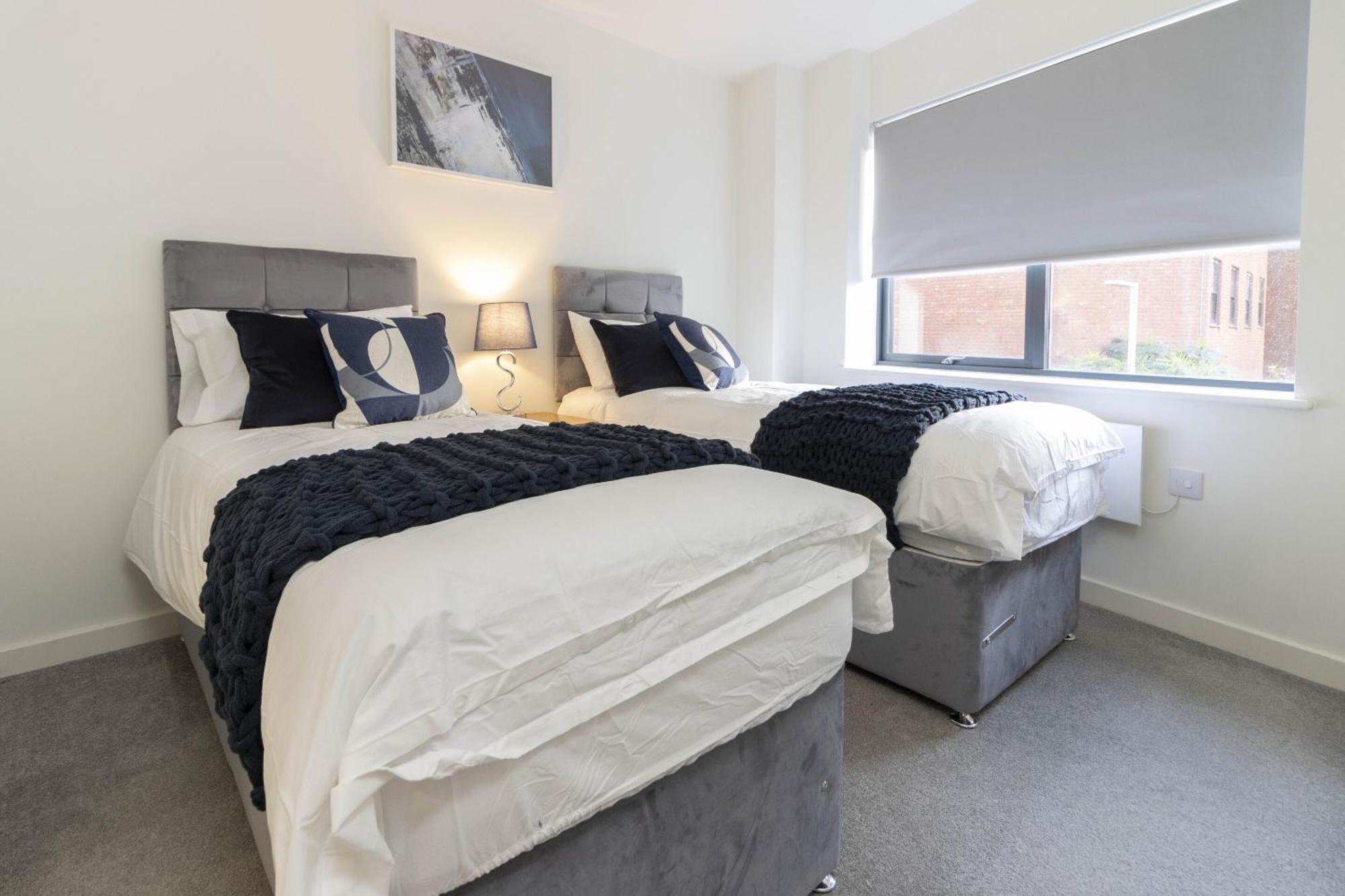 Linacre 11 - Modern 2 Bed Behind The Cathedral With Free Parking And Fast Wifi Apartment Exeter Bagian luar foto