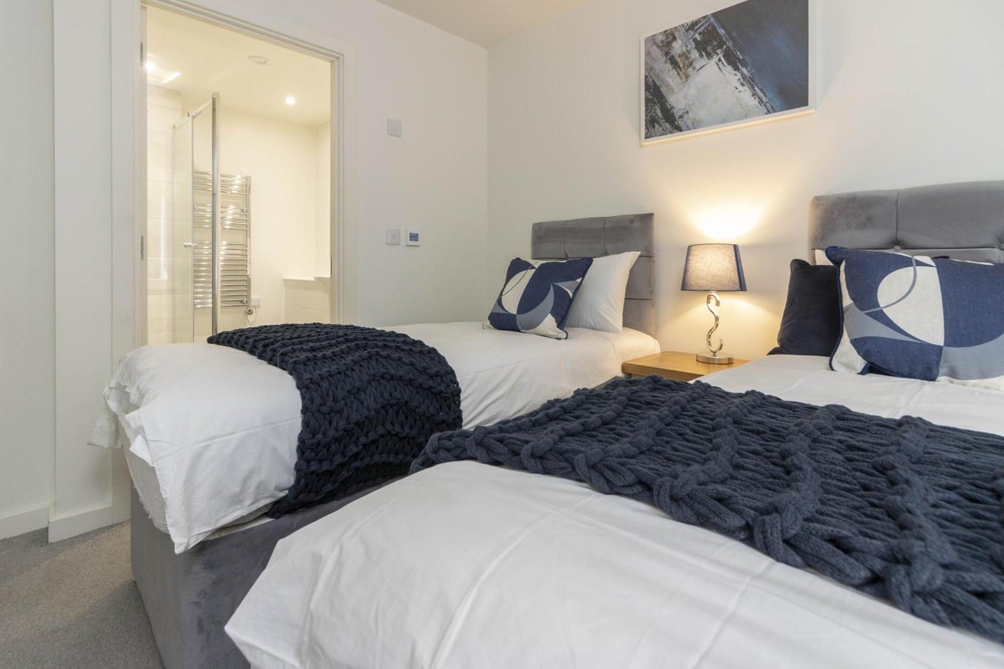 Linacre 11 - Modern 2 Bed Behind The Cathedral With Free Parking And Fast Wifi Apartment Exeter Bagian luar foto