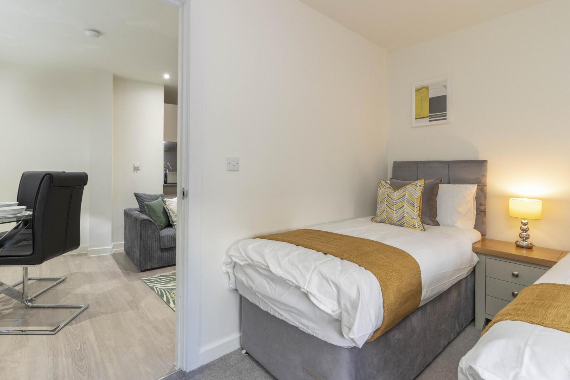 Linacre 11 - Modern 2 Bed Behind The Cathedral With Free Parking And Fast Wifi Apartment Exeter Bagian luar foto