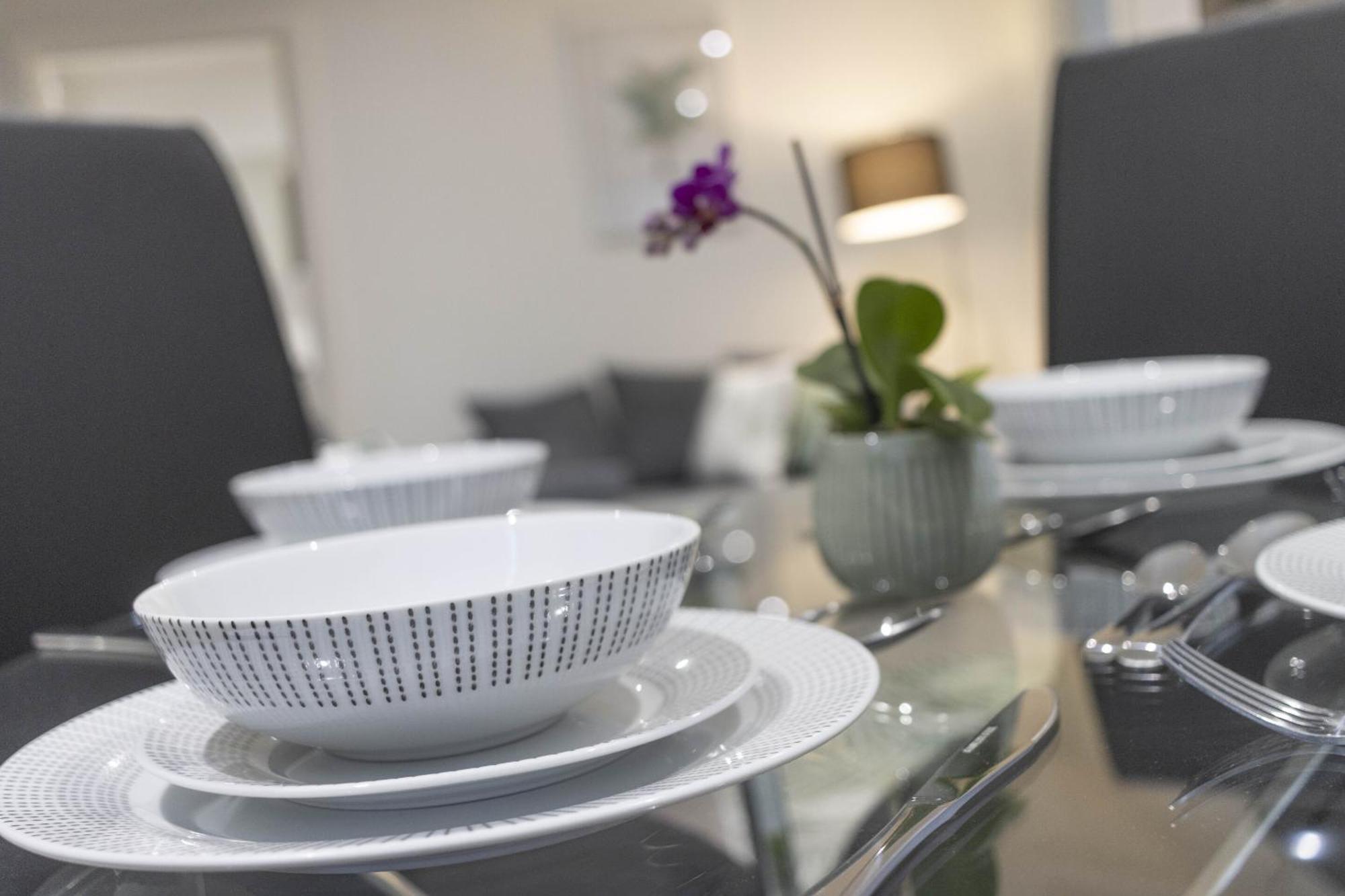 Linacre 11 - Modern 2 Bed Behind The Cathedral With Free Parking And Fast Wifi Apartment Exeter Bagian luar foto